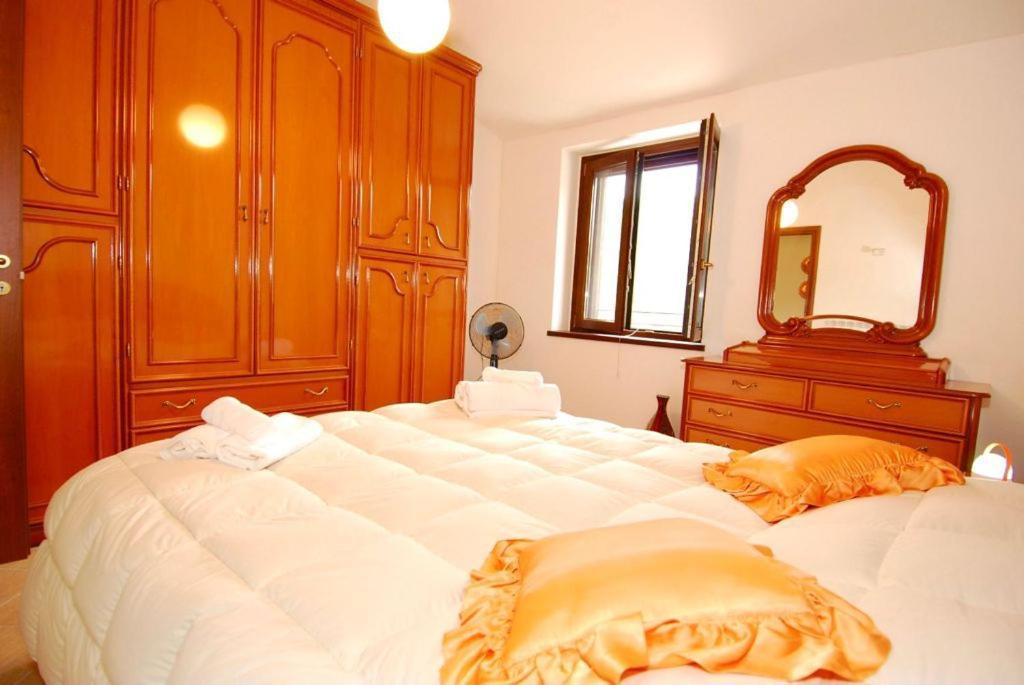 Umbrian Hills Flat - Free Parking & Garden Apartment Perugia Ngoại thất bức ảnh